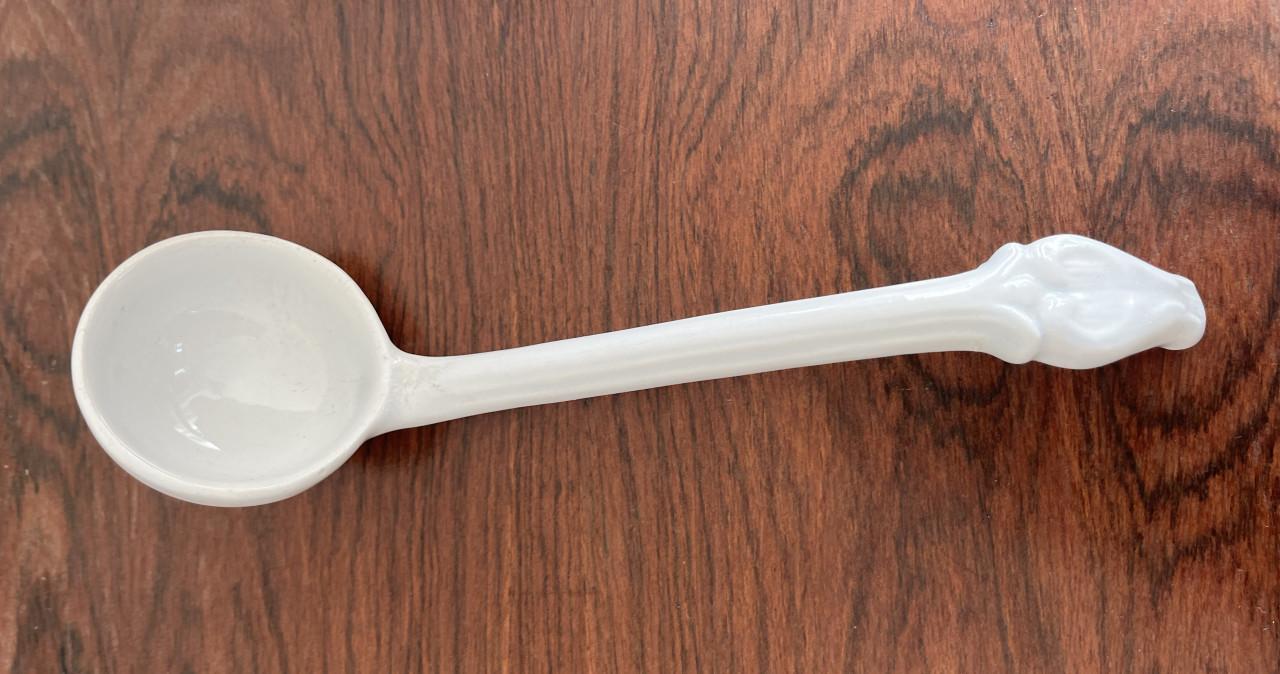 Grote verzameling wit Maastrichts aardewerk: Petrus Regout & Société