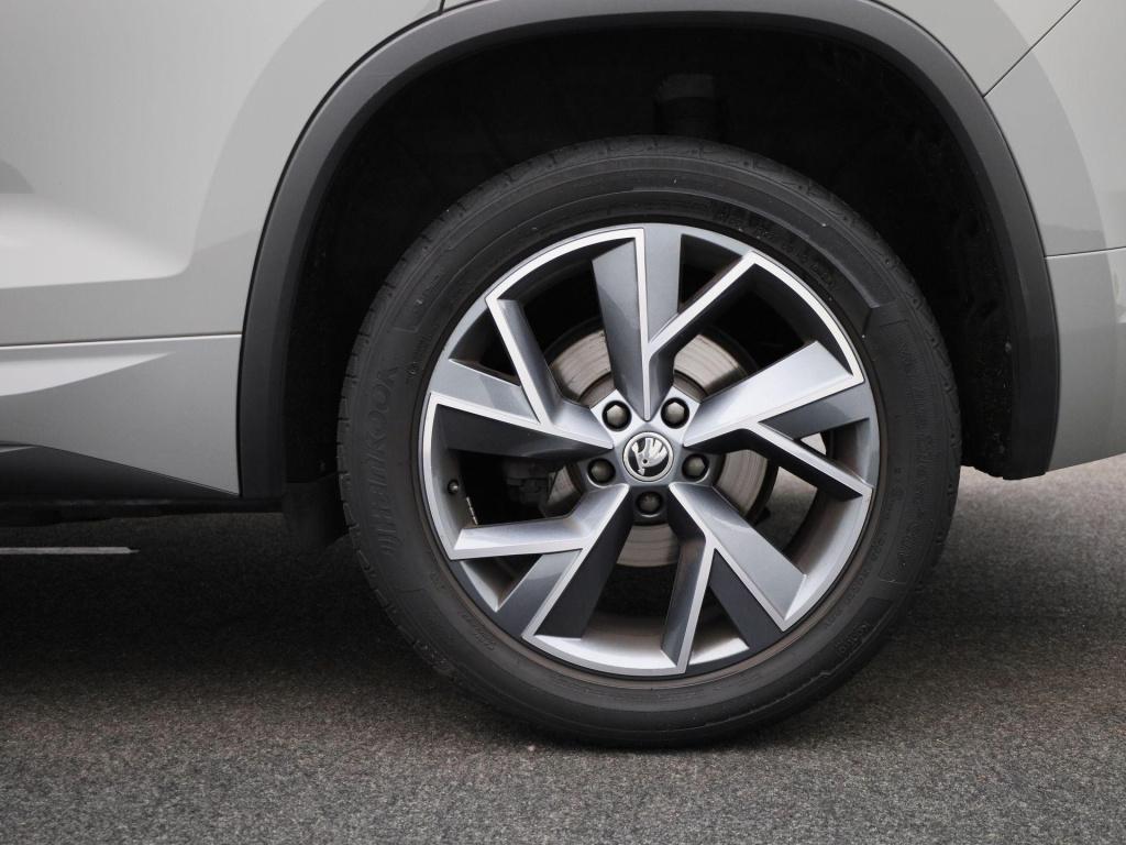 Skoda Kodiaq 1.5 tsi sportline business | automaat | trekhaak | panoramadak