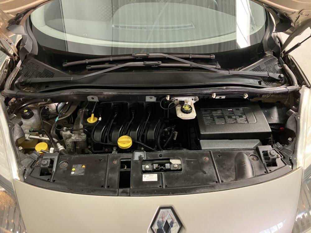 Renault Scenic 1.6 Parisienne