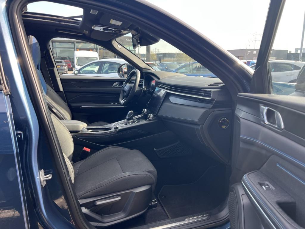 Lynk & Co 01 1.5 261pk phev plug inn hybrid , pano dak,car play, adaptive c