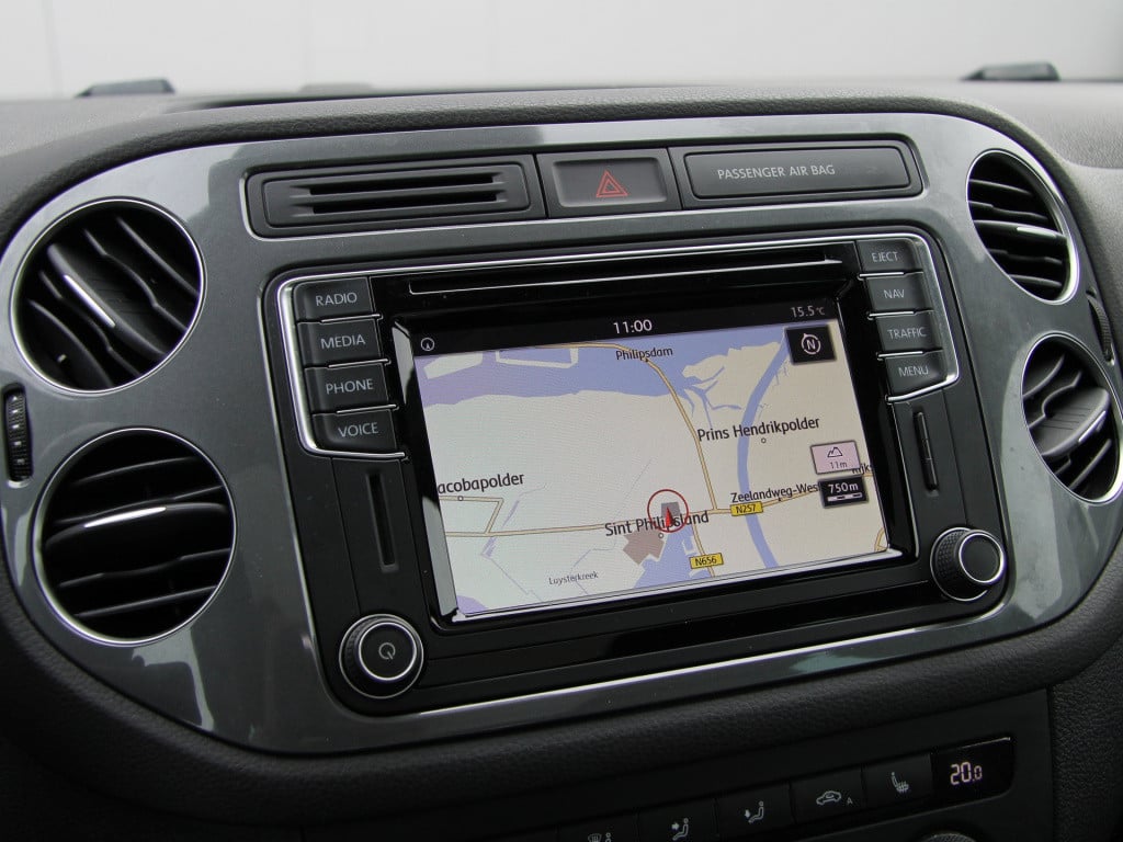 Volkswagen Tiguan 1.4 tsi 150pk dsg r-line | pano dak | trekhaak