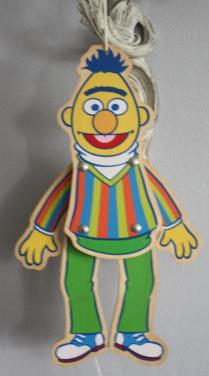 Houten trek pop bert van bert en urnie