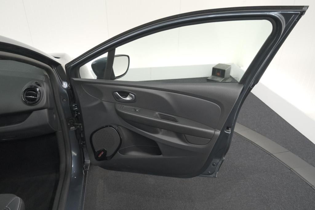 Renault Clio tce 90 zen | navigatie | parkeersensoren | climate control