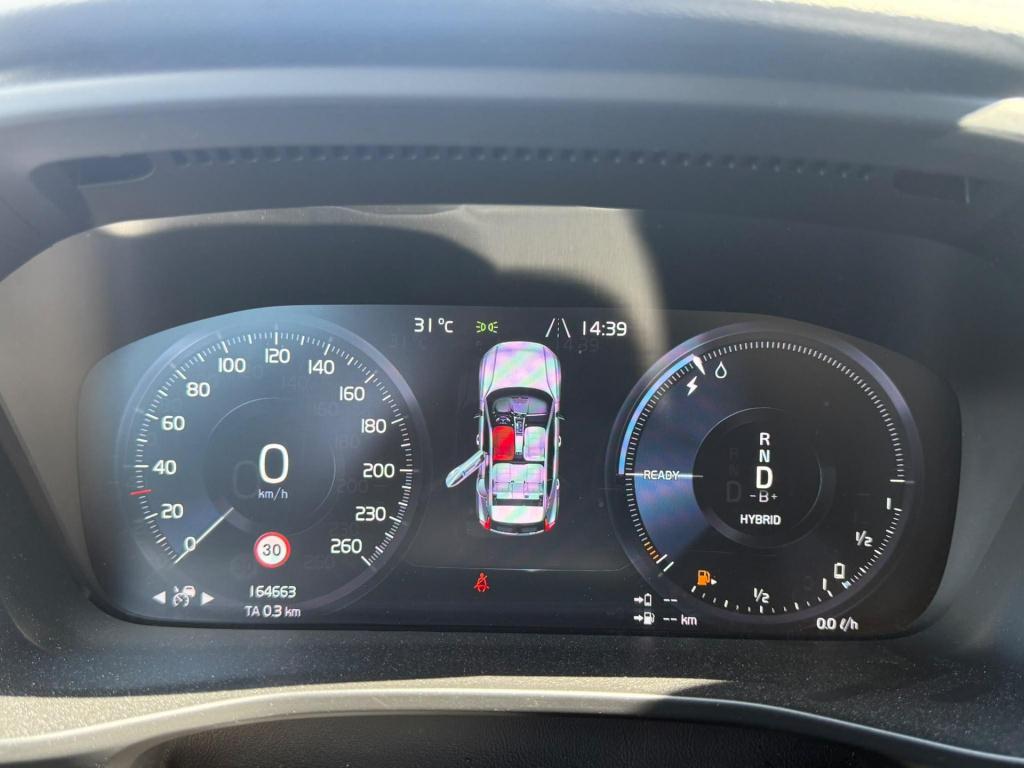 Volvo XC40 1.5 t5 recharge r-design nette staat|incl afleveringsbeurt