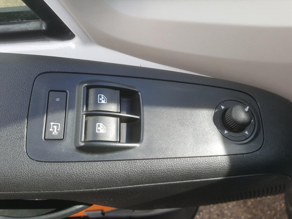 Peugeot Boxer gb 333 hdi-110pk xr profit+ l2h1 3-zits navi | kastinbouw | i