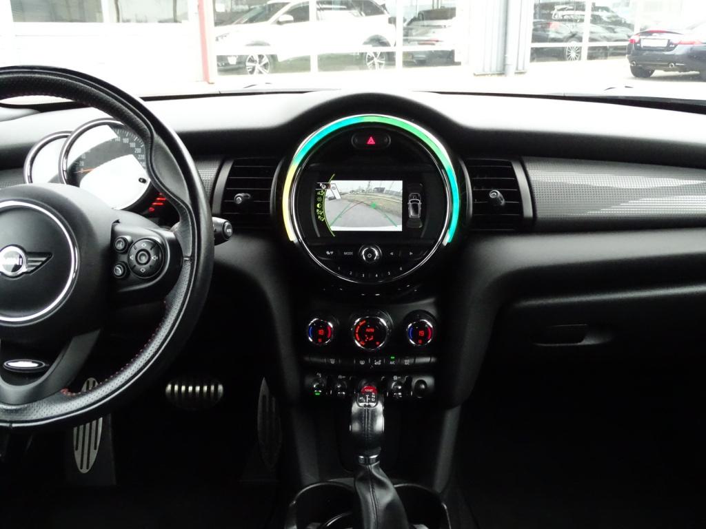 Mini Cooper mini 1.5 business automaat | led