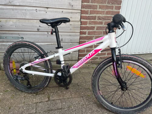 Mountenbike 20 inch " Serious Rockville"   in goede staat
