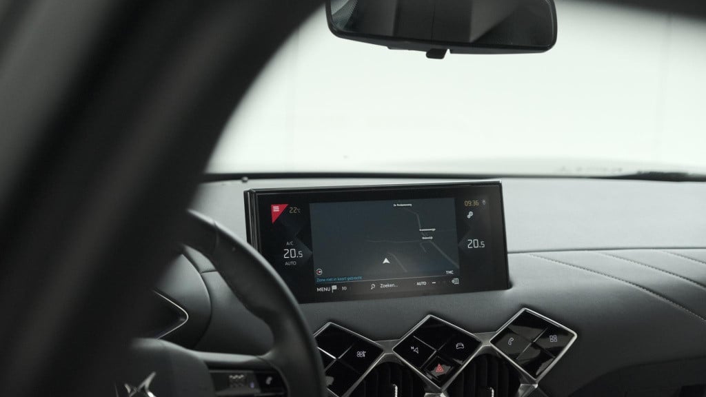 Ds Ds 3 crossback puretech 100 montmartre | parkeersensoren | apple carplay