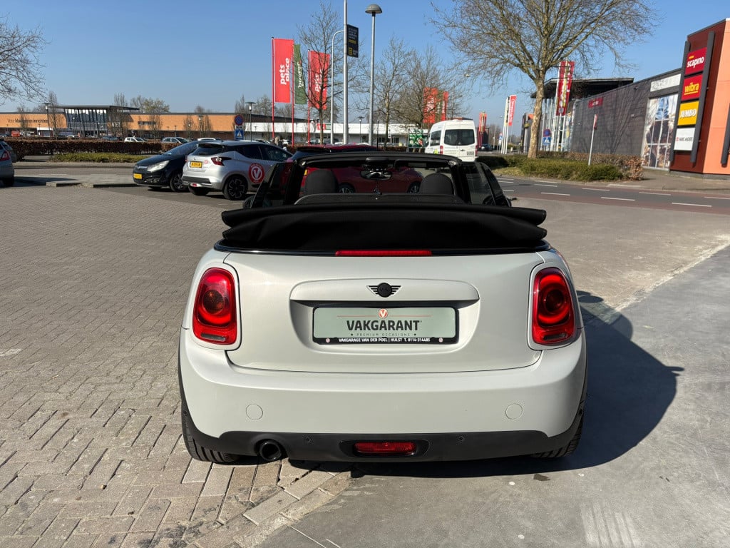 Mini Cooper Cabrio mini 1.5 chili business
