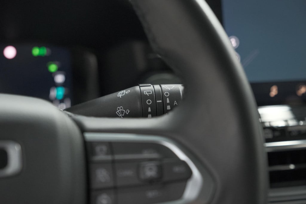 Jeep Compass 4xe 190 plug-in hybrid electric limited | elektrisch panoramad