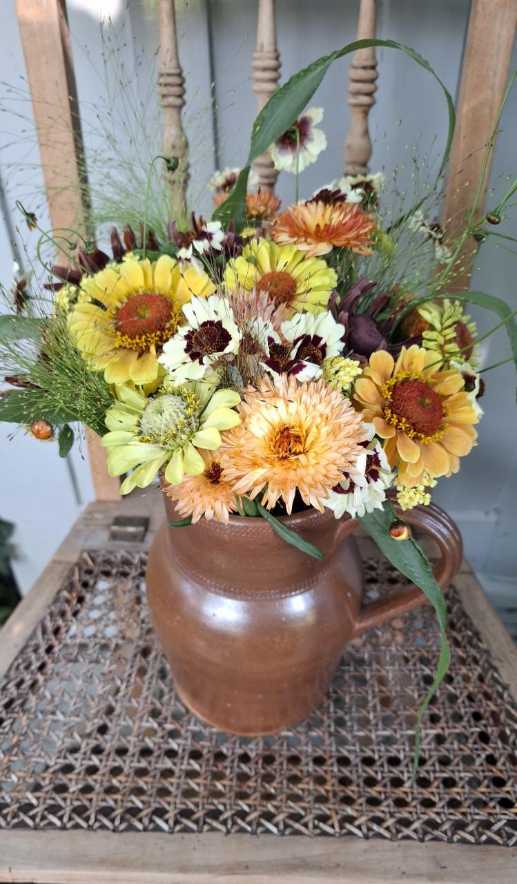 Mooie bos bloemen uit mijn eigen pluktuin