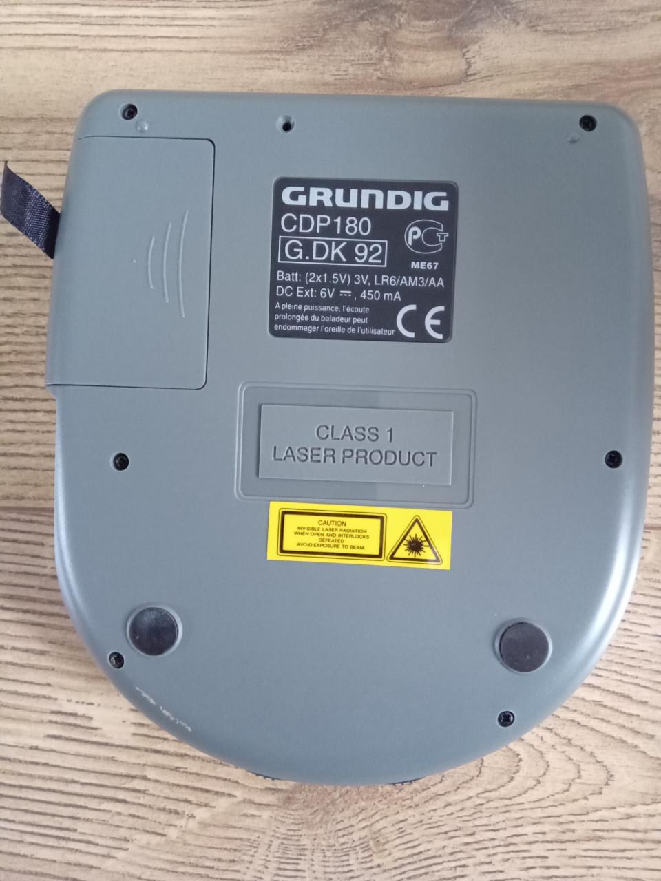 Retro diskman Grundig