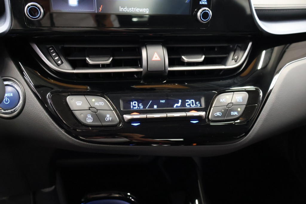 Toyota C-hr 1.8 hybrid dynamic | trekhaak