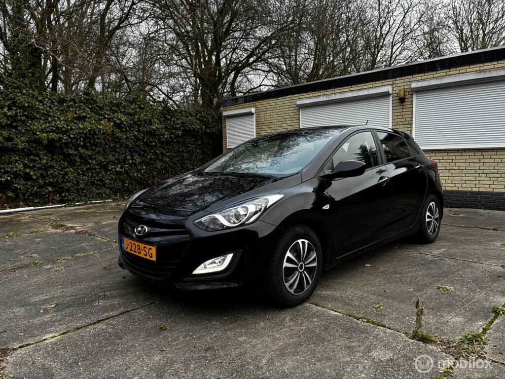 Hyundai i30 1.4 Cruise Clima Led 5Deurs km165.001Nap BJ2012