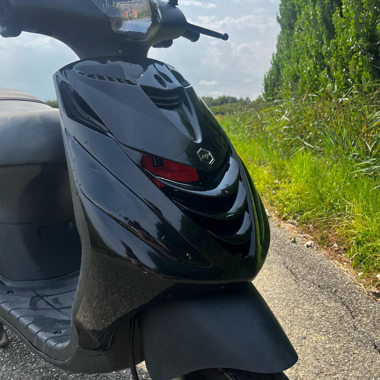 Piaggio zip 2023