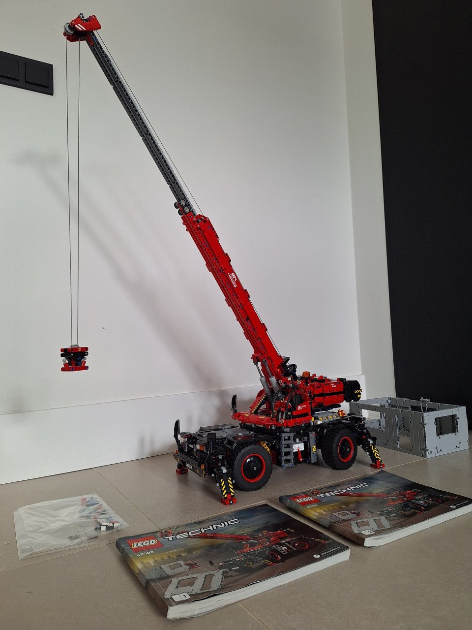LEGO Technic 42082 – Rough Terrain Crane