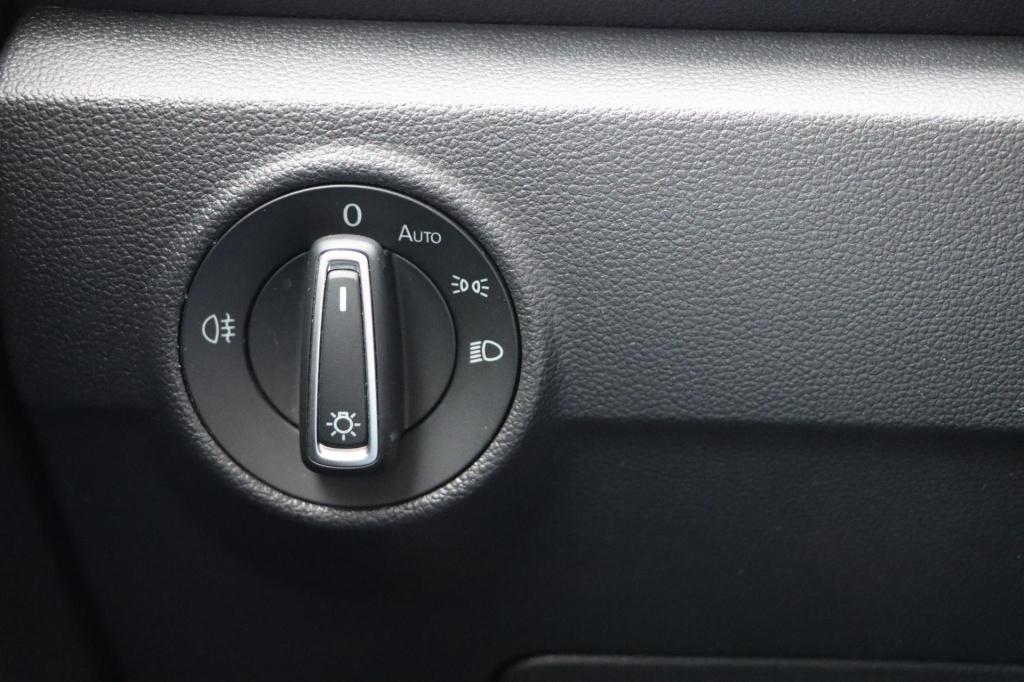 Volkswagen T-roc 1.5 tsi sport dsg7 150pk | side assist | camera | stoelver