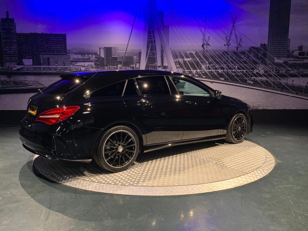 Mercedes-Benz Cla shooting brake 180 ambition *amg-line*led*
