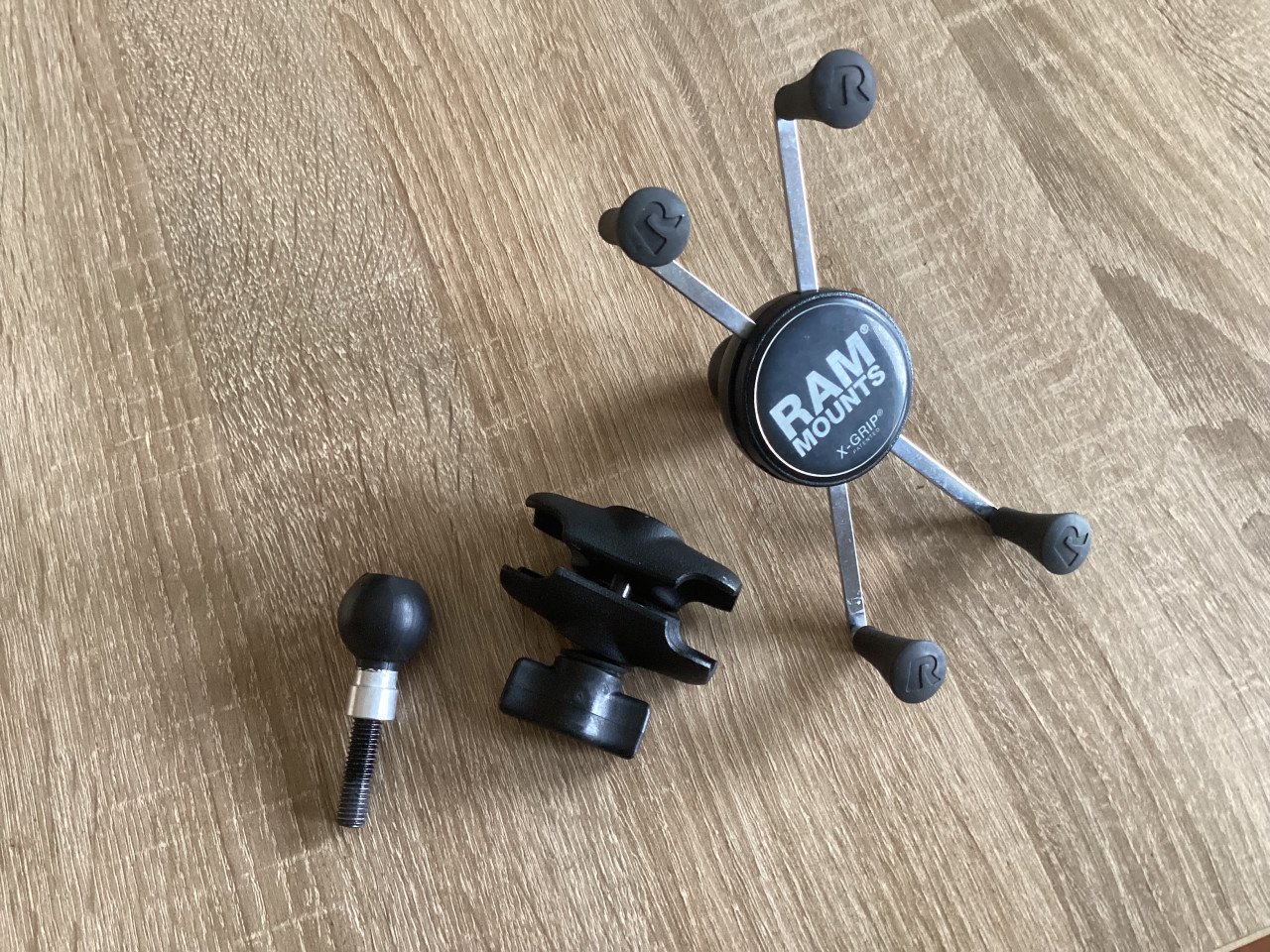 Ram Mounts X-grip plus koppeling plus kogel met bout stuurmontage