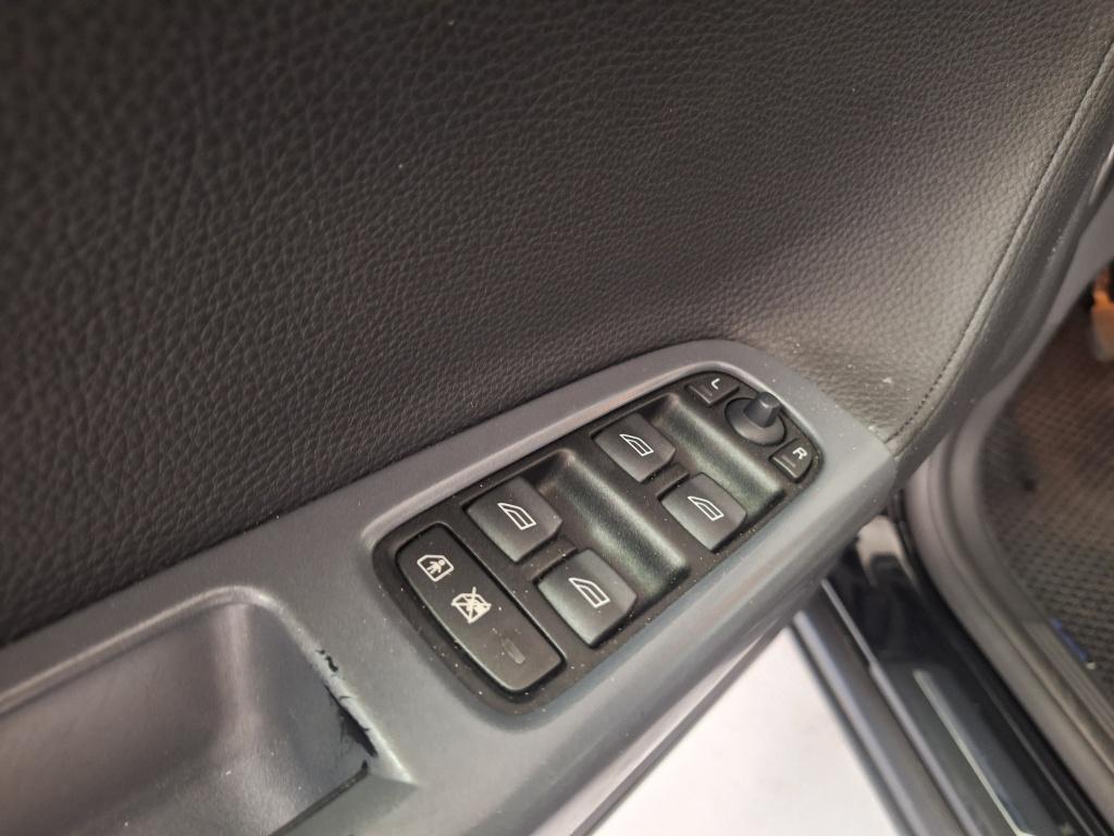 Volvo V50 1.8 momentum | trekhaak | airco | cruise control