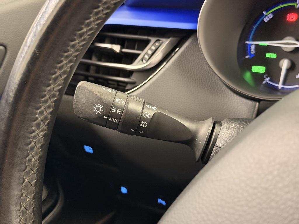 Toyota C-hr 1.8 hybrid bi-tone plus