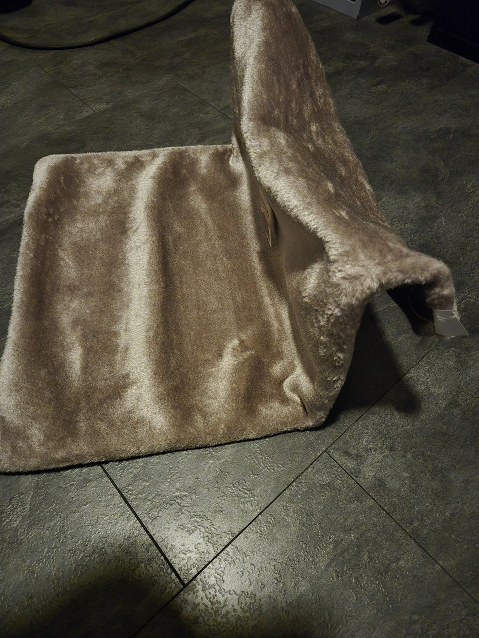 Beeztees radiatorhangmat voor katten. Nieuw Afmeting: 46x31x24 cm