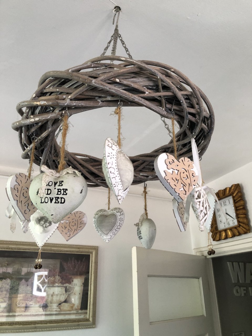 Leuke krans met decoratie