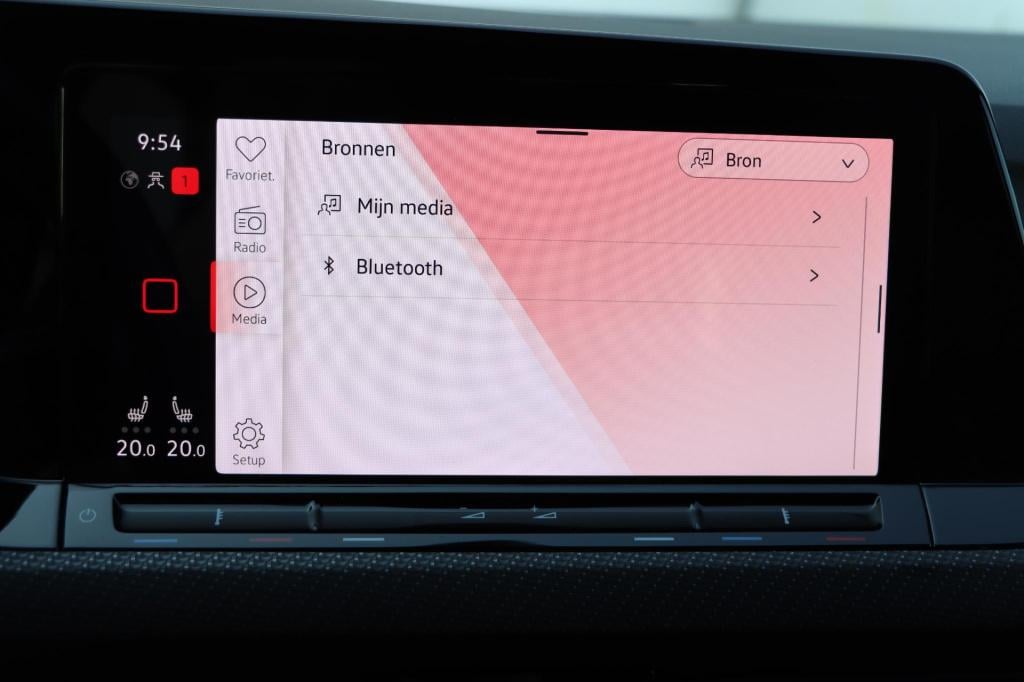 Volkswagen Golf 1.5 etsi r-line business 150pk dsg7