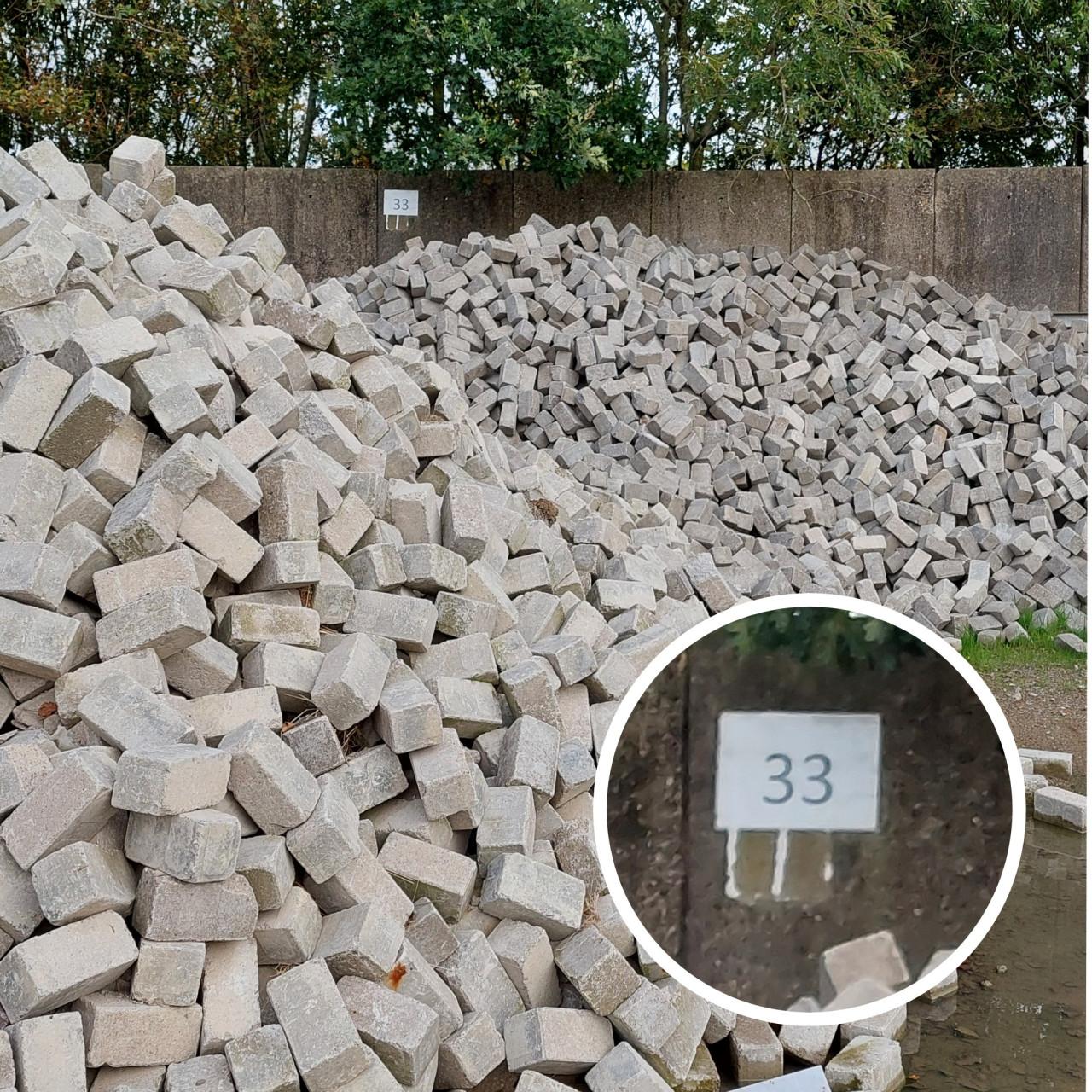 Diverse partijen herbruik (gebakken en beton) klinkers, graniet enz.