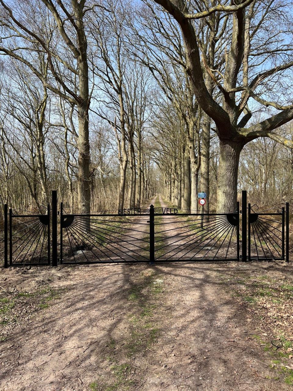 Inrijpoorten : Alles op maat gemaakt.