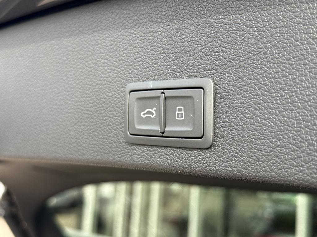 Audi Q2 35 tfsi s edition | nl-auto | 1e eig | camera | adapt. cruisec. | k