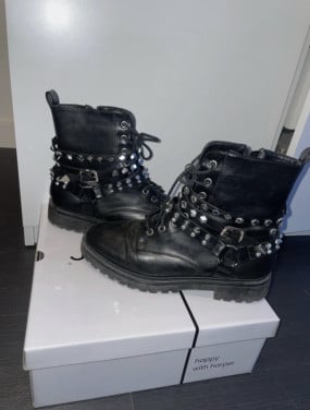 Laarsjes