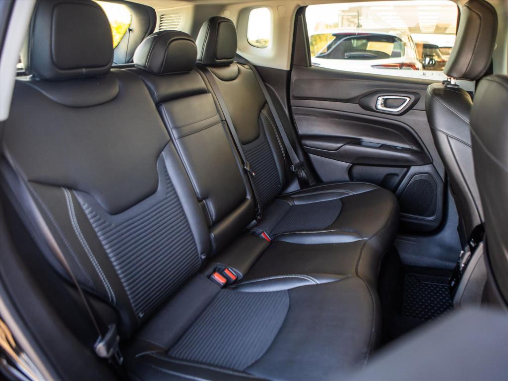 Jeep Compass 1.3t 4xe plug-in hybrid 190pk altitude automaat | trekhaak | c