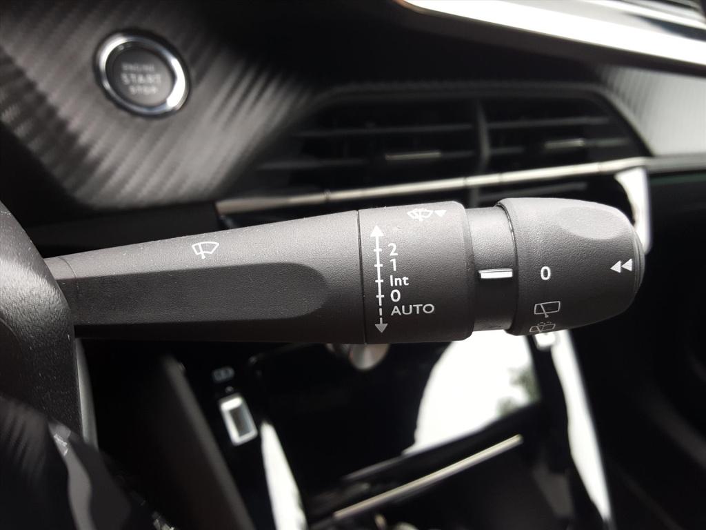 Peugeot E-2008 ev 54kwh 156pk gt |navi|bt|camera 360°|cruise&climate contro