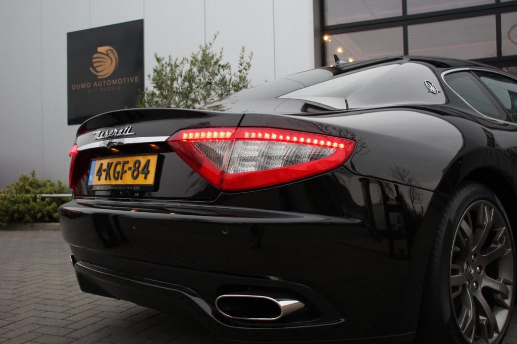 Maserati Granturismo 4.7 s mc - youngtimer - alcantara pack - xenon - nero 