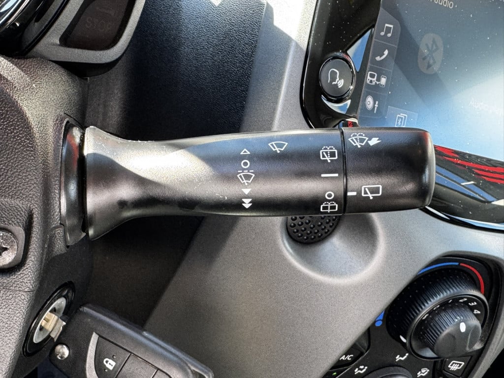 Toyota Aygo 1.0 vvt-i x-play | airco | radio | bluetooth | camera