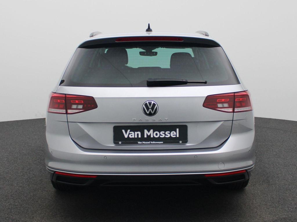 Volkswagen Passat variant 1.5 tsi business | automaat | lmv | parkeer senso