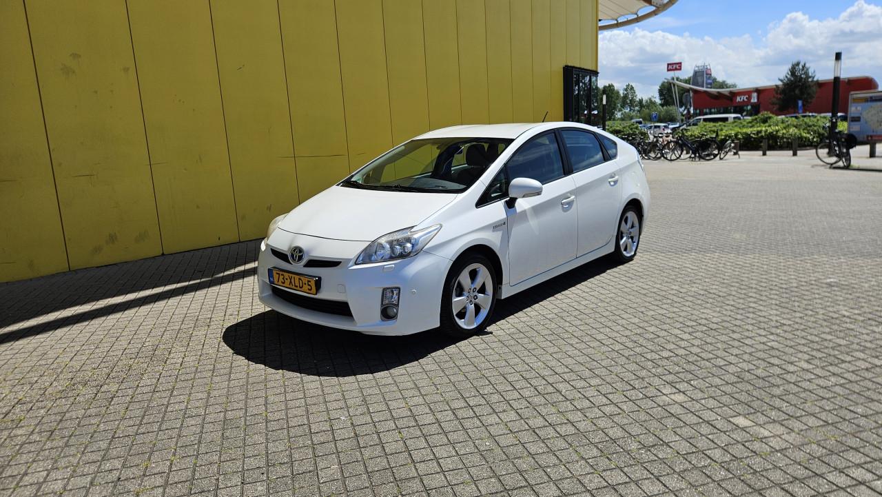 Zuinige en Ruime TOYOTA PRIUS HYBRIDE 2011 3 MND GARANTIE / Verbruik 1:25 !