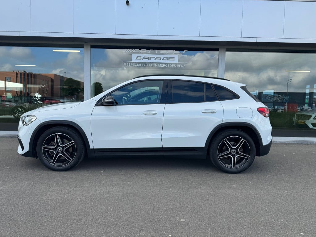 Mercedes-Benz Gla-klasse 200 business solution amg automaat /wegklapbare tr