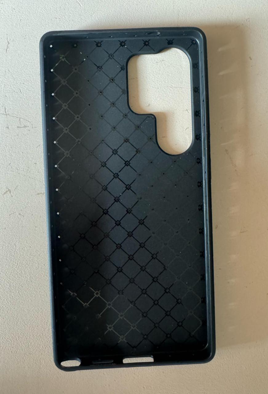 Wegens dubbel besteld te koop 2 stuks hoesjes voor de Samsung Galaxy S25 Ul