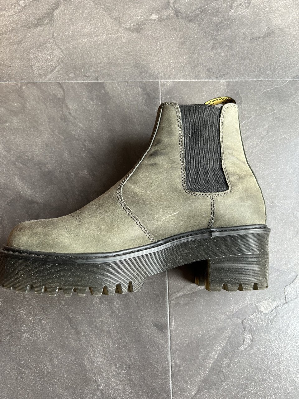 Diverse schoenen, enkellaarsjes Dr Martens, Panama Jack en Gabor maat 39