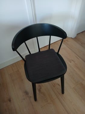 4 zwarte eethoek stoelen