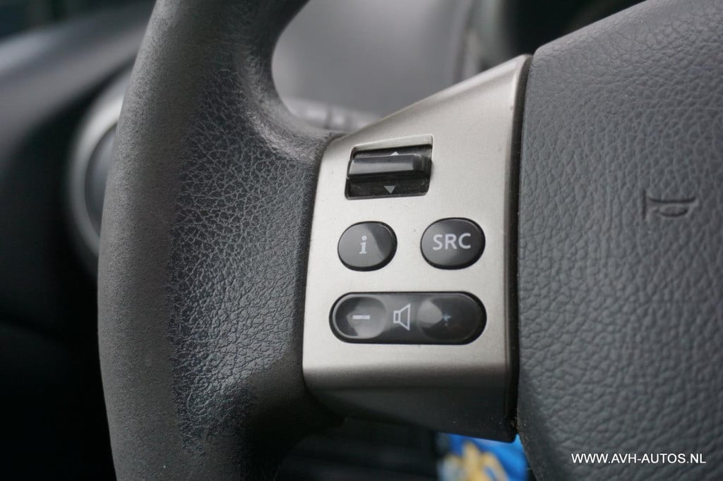Nissan Note 1.6 first note