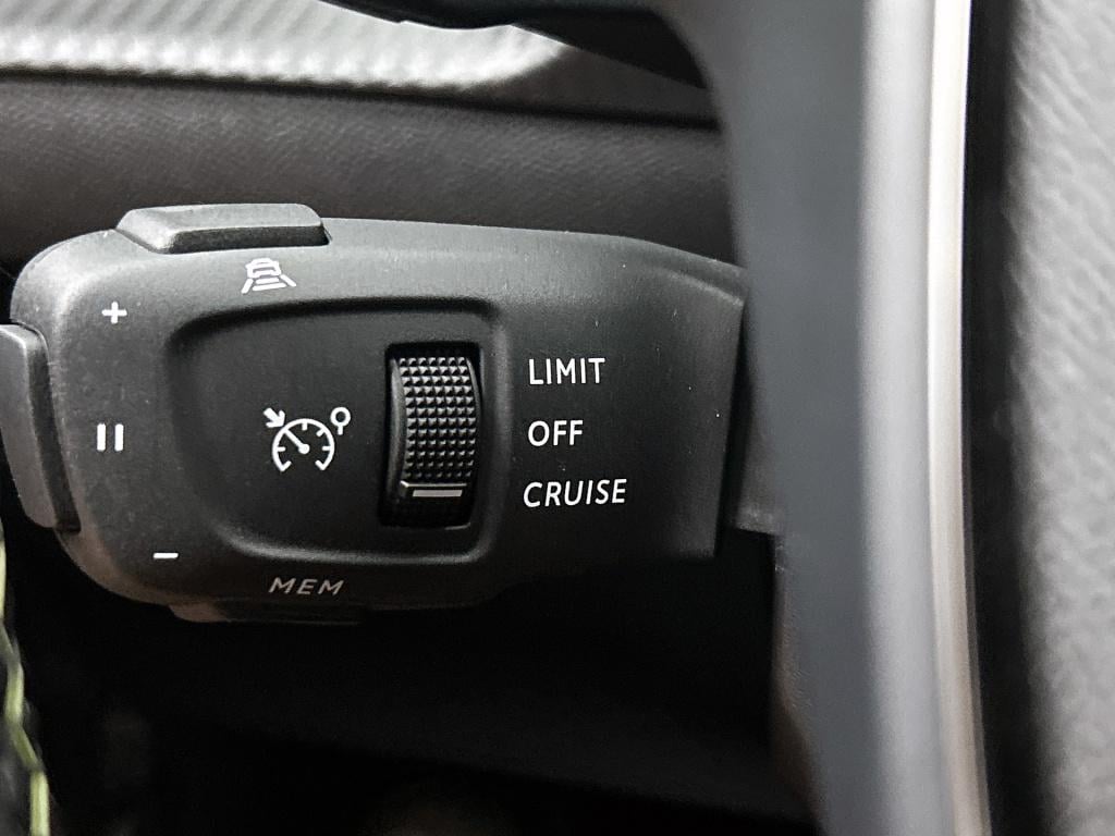 Peugeot 208 hybrid 145pk automaat gt | rijklaar | adaptief cruise control |