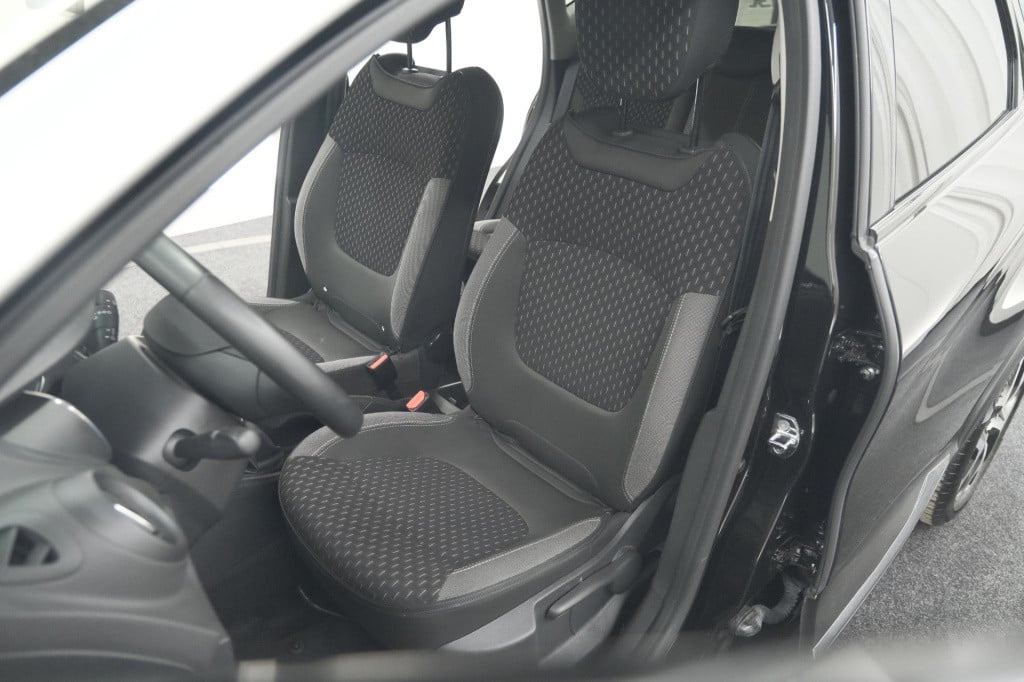 Renault Captur tce 90 intens | camera | dodehoekdetectie | navigatie | park