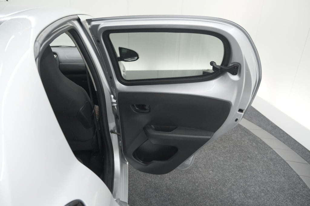 Citroen C1 1.0 vti feel | airco | bluetooth | elektrische ramen | 5 deurs