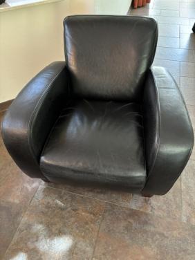 Zwart lederen fauteuil