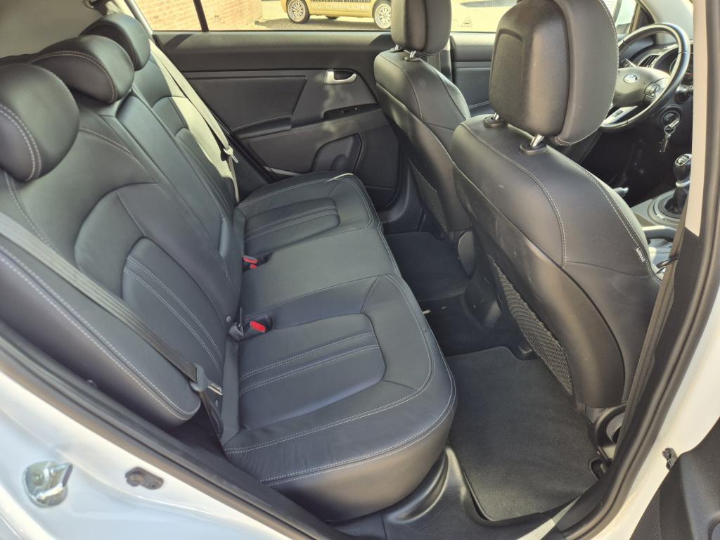 Kia Sportage 1.6 gdi world cup edition