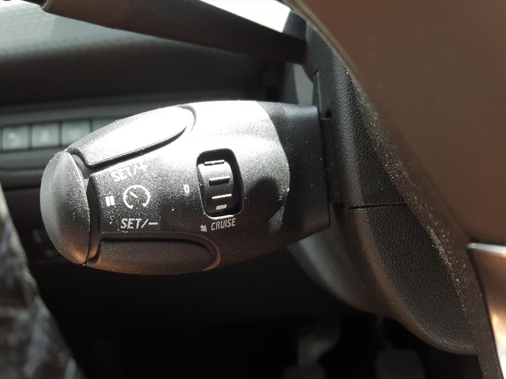 Peugeot 2008 blue lion 1.2 puretech-110pk navigatie | cruise control | airc