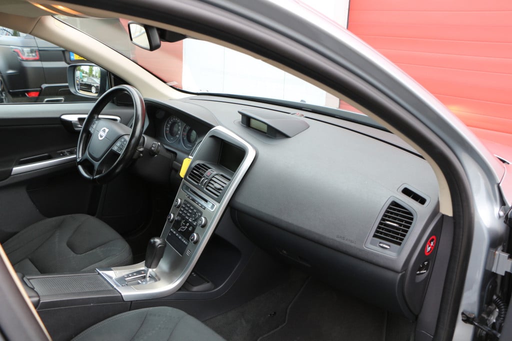 Volvo XC60 2.0t kinetic